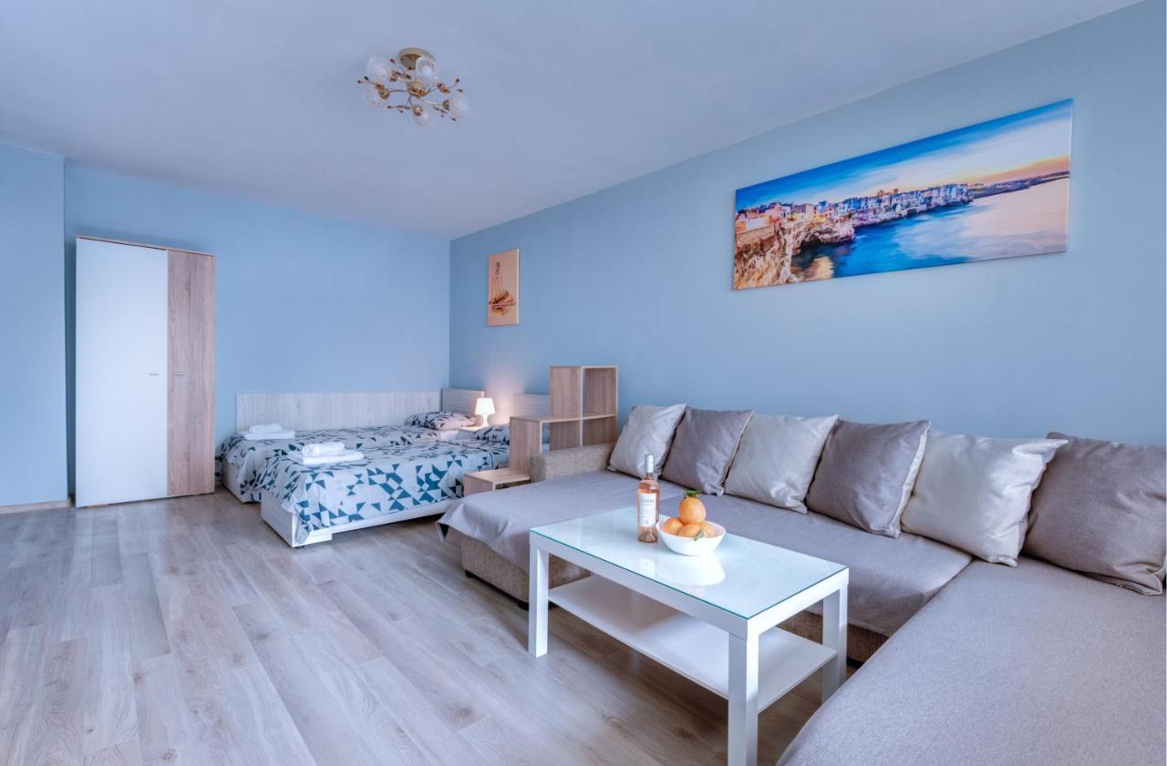 Daisy - 3 Room And Kitchen Apartment In Lazur Burgas Extérieur photo
